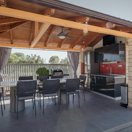 Ninemia Sea Side Holiday home