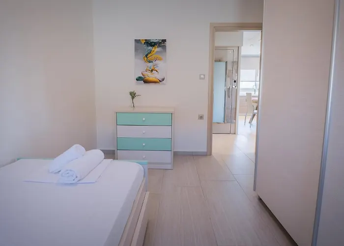 בית נופש Ninemia Sea Side איוס מאמס