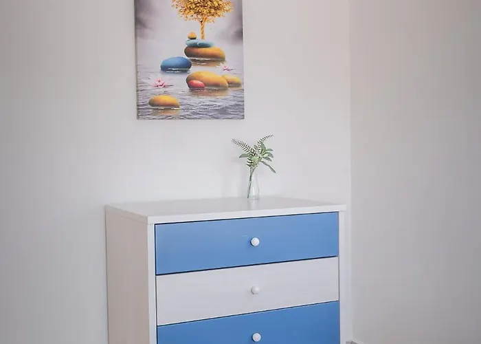 Ninemia Sea Side * איוס מאמס