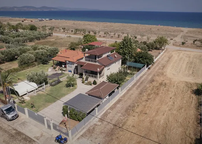 בית נופש Ninemia Sea Side *